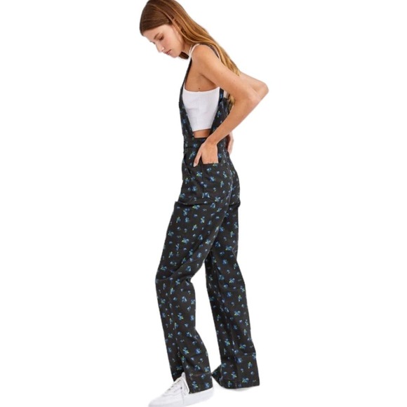 WeWoreWhat Ditsy Floral Print Slouchy Slit Overalls XS Black Blue Adjustable - Picture 3 of 10